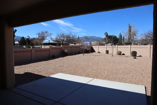 Building Photo - A Home You Have To See To Believe!!!