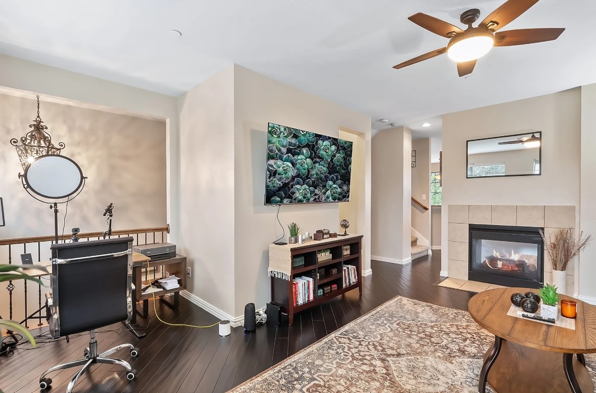 Building Photo - Room in Townhome on Chase Ln