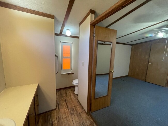 Building Photo - Quiet setting between Angier and Fuquay Varina