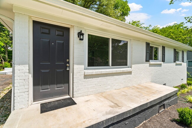 Building Photo - 415 Taliwa Dr