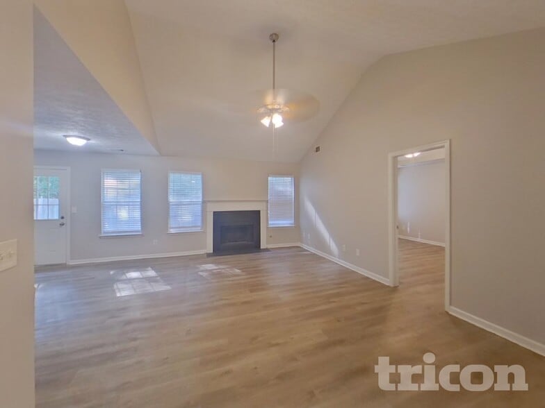 Building Photo - 5813 Wellborn Creek Dr