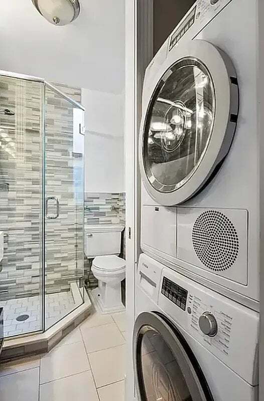 Building Photo - 354 E 19th St