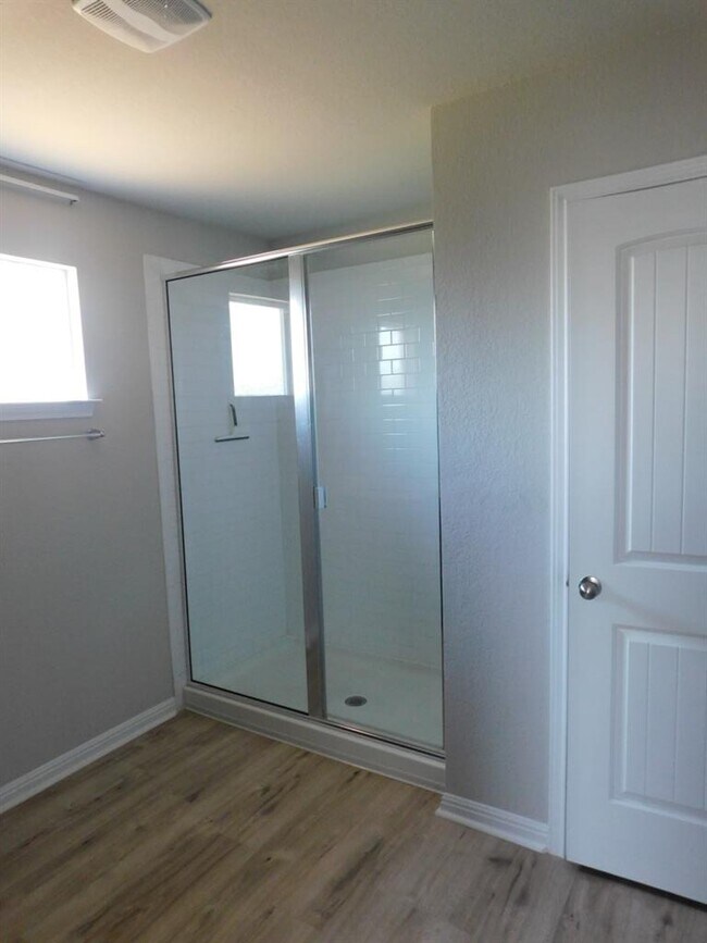 Building Photo - 104 Royal Palm Way