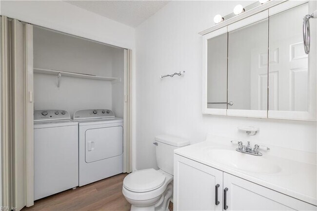 Building Photo - 908 Vincent Ct