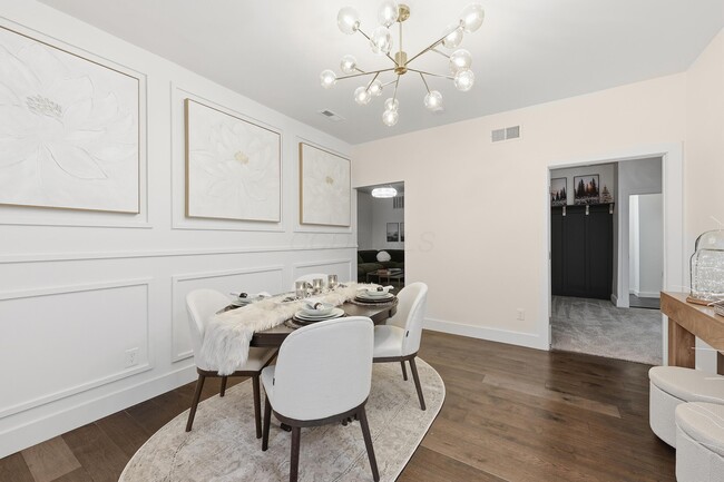 Building Photo - 321 W Columbia St