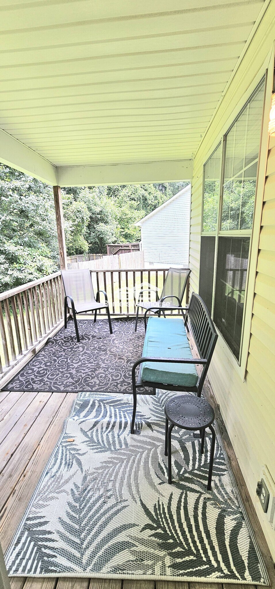Building Photo - 5785 Creekside Dr