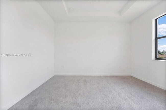 Building Photo - 11926 SW 247th Ter