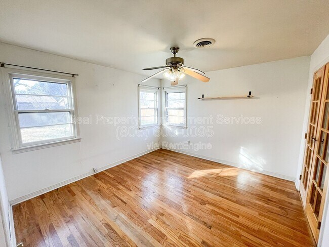Building Photo - 3105 44th St