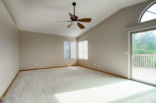 Building Photo - 151 E Jeanine Dr