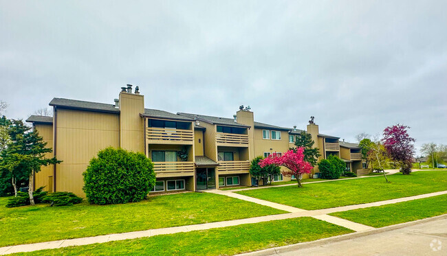 Building Photo - St. Andrews Apartments