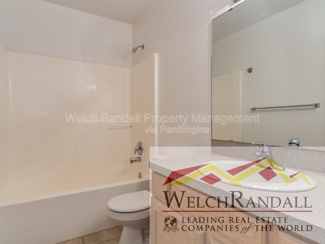 Building Photo - 1428 N 2575 E