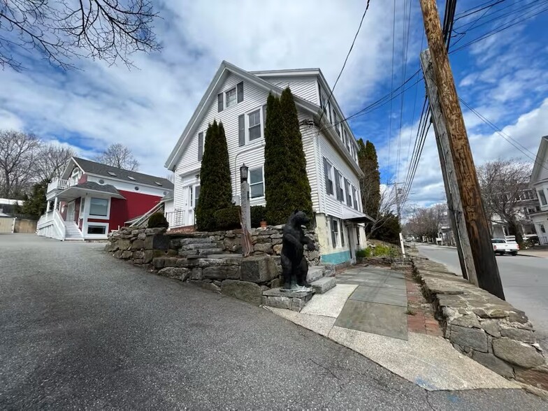 Primary Photo - 40 Townsend Ave