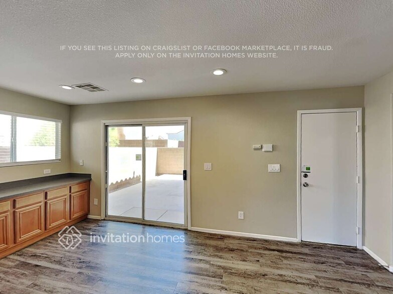 Building Photo - 682 Port Talbot Ave