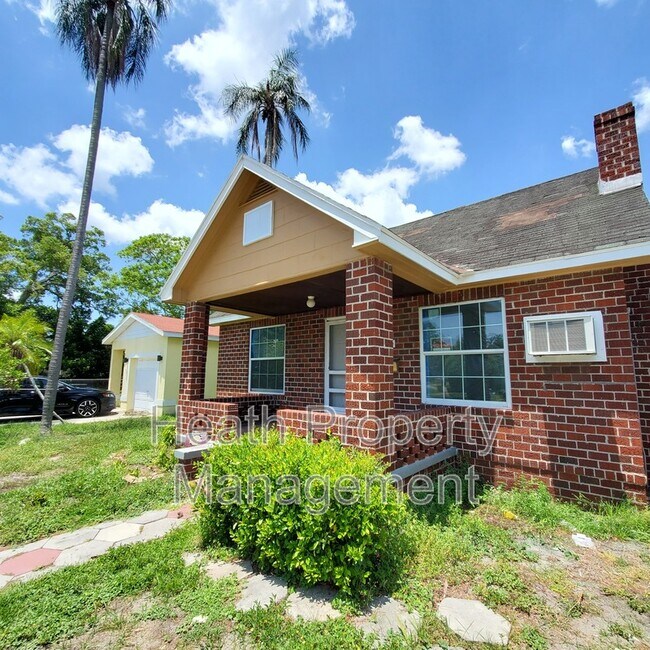 Building Photo - 1735 25th St S