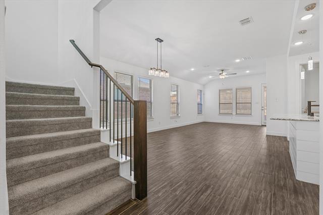 Building Photo - 1004 Rebecca Dr