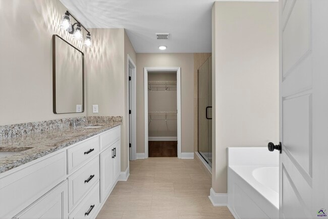 Building Photo - 213 Saraland Trl