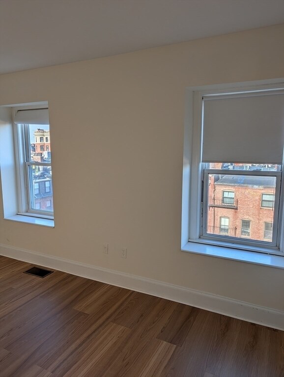 Building Photo - 267 Commonwealth Ave