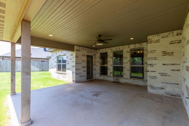 Building Photo - July 1 move in.... maybe sooner!