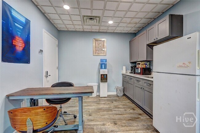 Building Photo - 333 Alcovy St