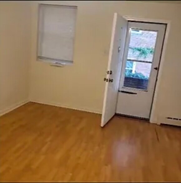 Primary Photo - 625 Houston Ave