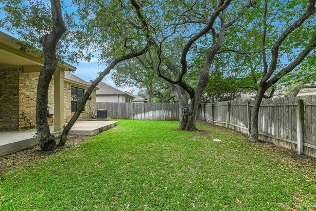 Building Photo - 2113 Golden Arrow Ave