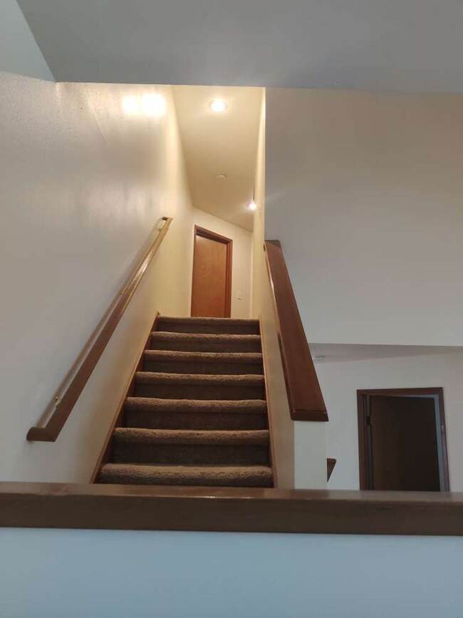 Building Photo - Silverdale 3 Bed 2.5 Bath home