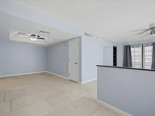 Building Photo - 8271 N Oracle Rd
