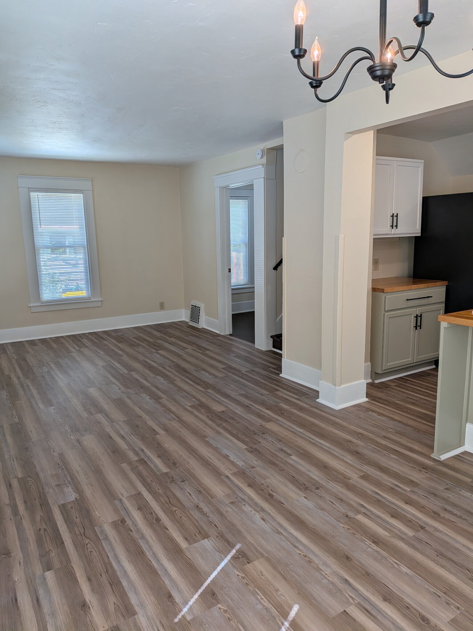 Living Room - 2214 Hamilton Rd