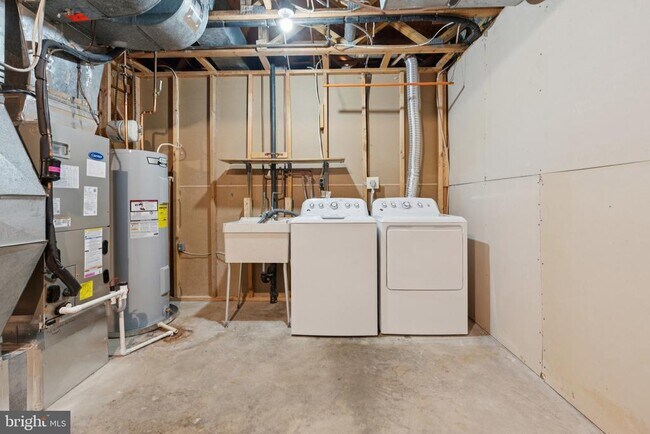 Building Photo - 7401 Willshire Hunt Ct