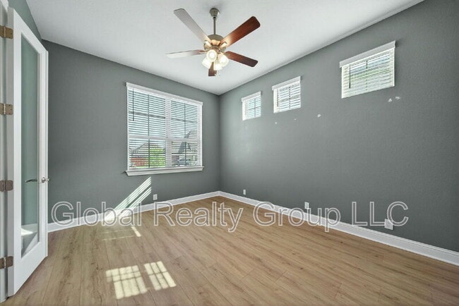 Building Photo - 6825 Hallie Lp