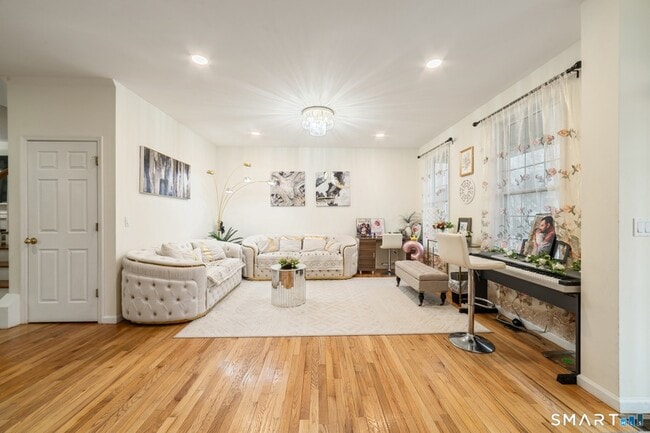 Building Photo - 9 Gettysburg Rd