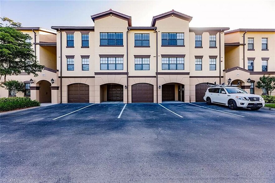 Primary Photo - 13010 Positano Cir