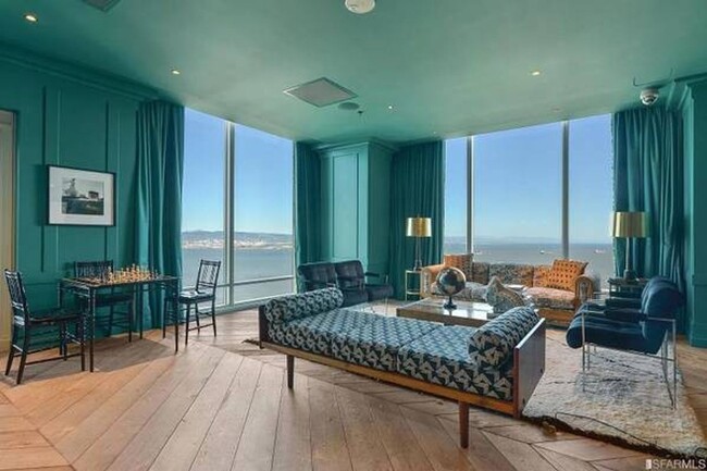 Building Photo - Luxury Corner Unit in Rincon Hill: 2 Bed/2...