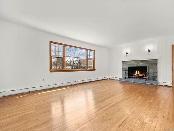 Primary Photo - 5 Saviano Ln
