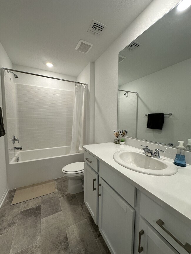 Building Photo - 7854 Lacemaker Ct