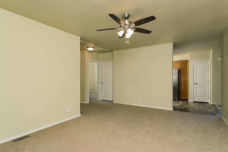 Building Photo - 589 CO-172