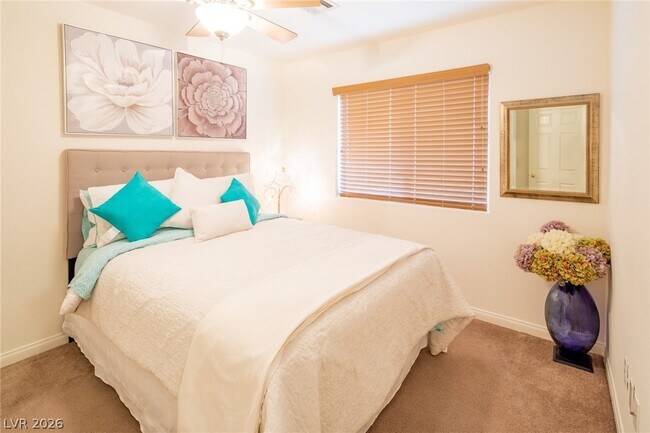 Building Photo - 10916 Bandol Pl