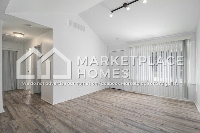 Building Photo - 3059 Alvina Ave