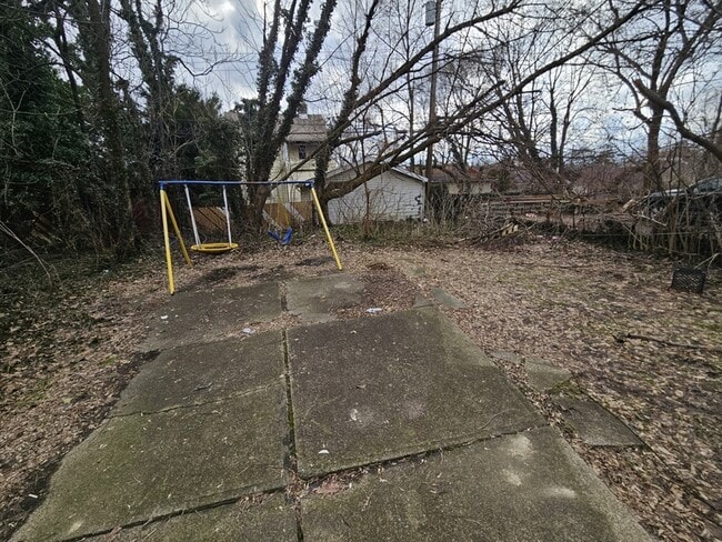 Building Photo - 11008 Kinsman Rd