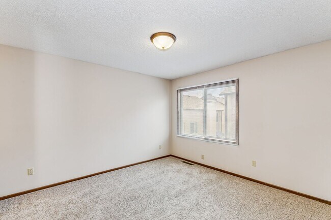 Building Photo - 2405 S Capri St