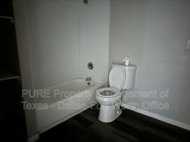 Building Photo - 2932 Haynie St