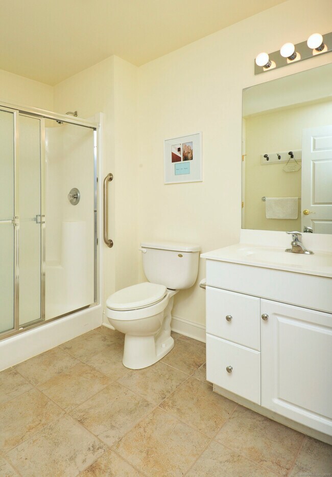 Building Photo - 188 Julia Ct