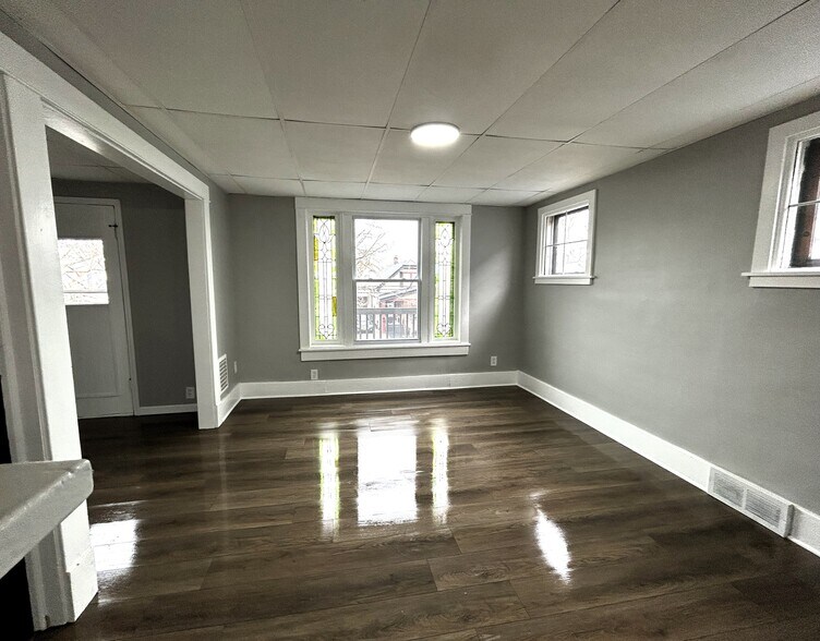 Building Photo - 198 Columbus Ave