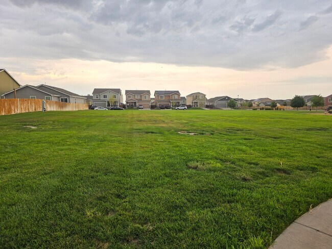 Building Photo - MASSIVE 5 Bedroom Home In Bennett!