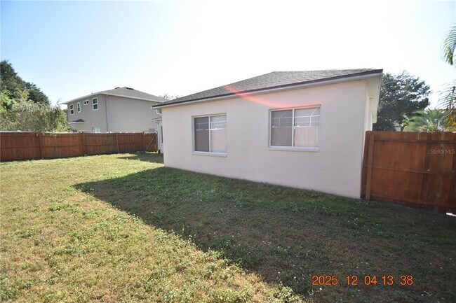 Building Photo - 10818 Capstan Lake Dr