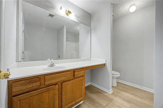 Building Photo - 1212 Penhurst Way