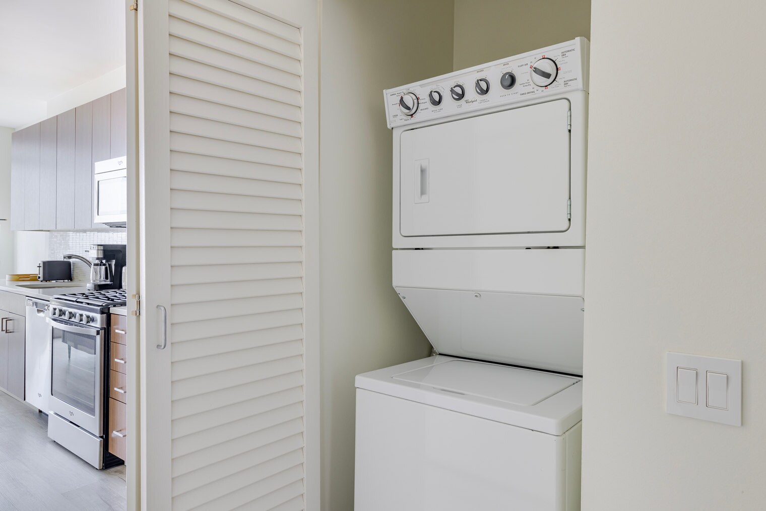 Building Photo - 340 E North Water St