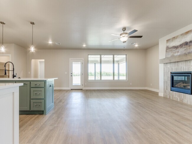 Building Photo - 12905 NW 143rd St