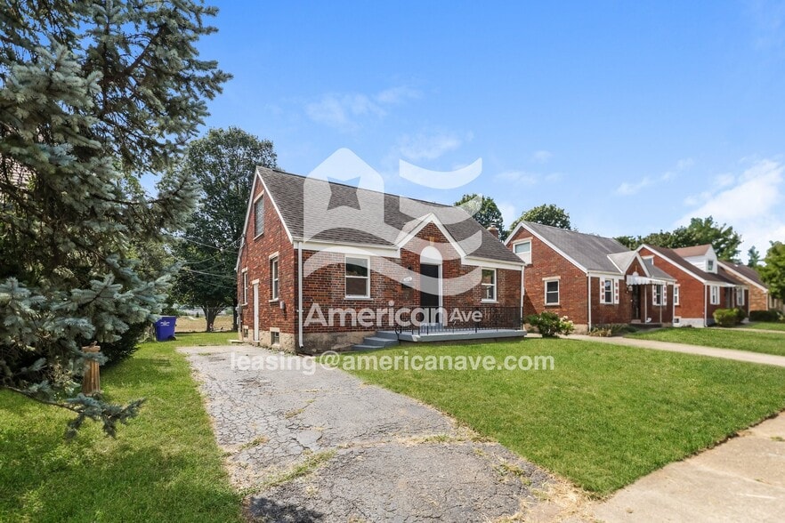 Building Photo - 526 Harriet St