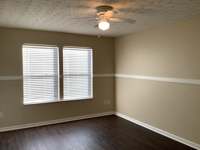 Building Photo - 94 Heathermere Drive